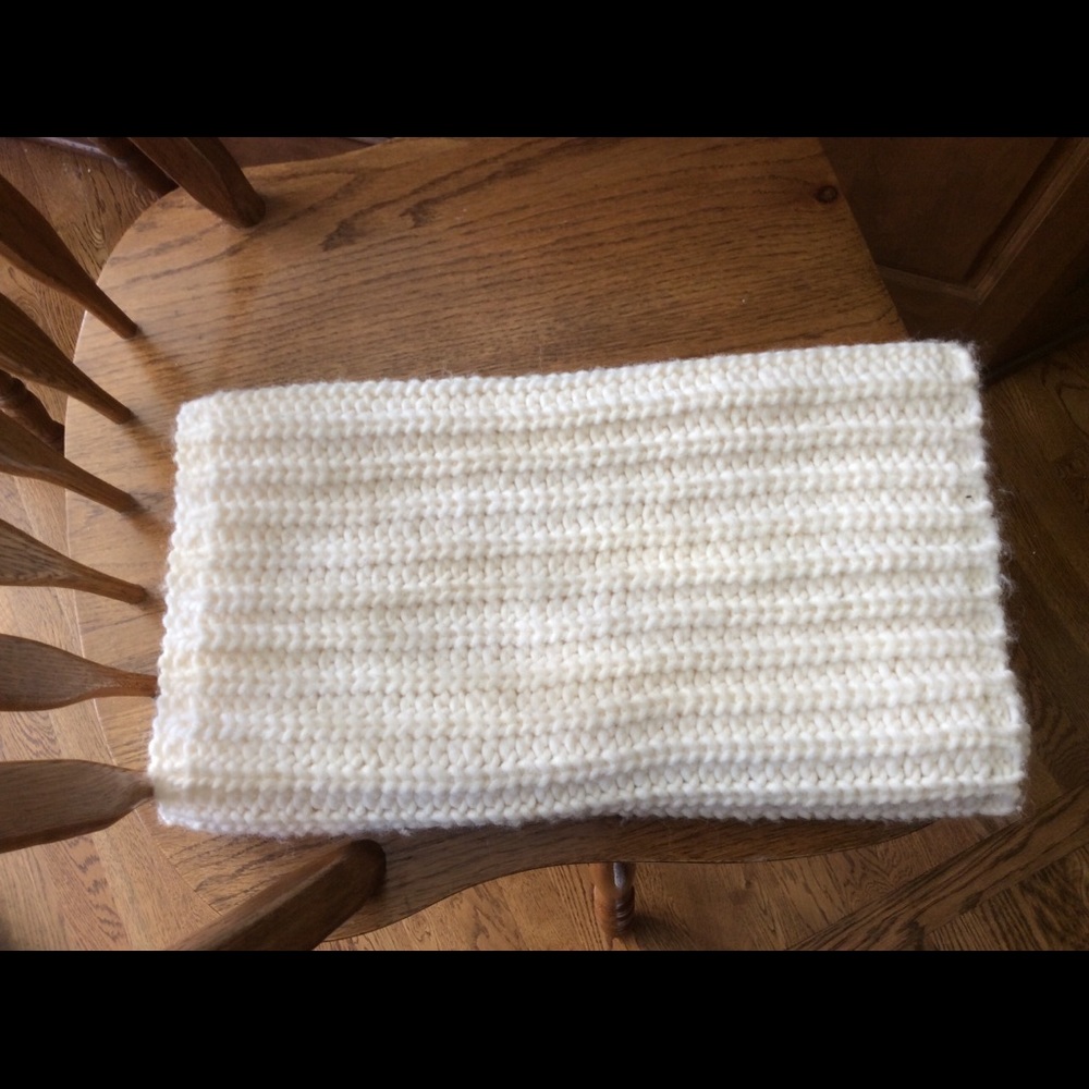 Gap infinity scarf